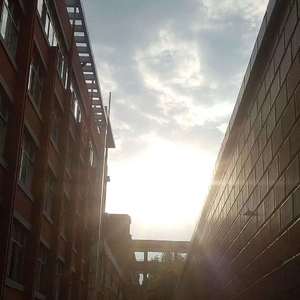 美女晚内衣脱内裤
